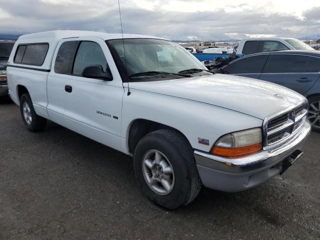 1B7GL22X2XS135393 - 1999 DODGE DAKOTA WHITE photo 4