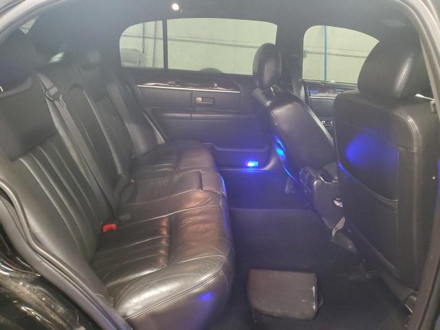 2LNBL8EVXAX618525 - 2010 LINCOLN TOWN CAR EXECUTIVE L BLACK photo 10