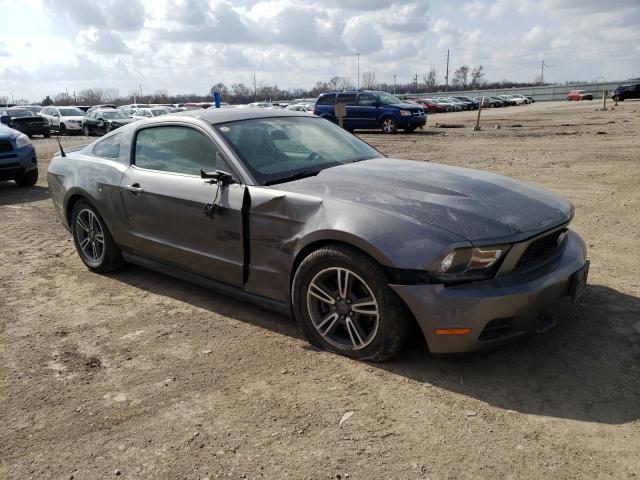 1ZVBP8AM8B5112455 - 2011 FORD MUSTANG GRAY photo 4