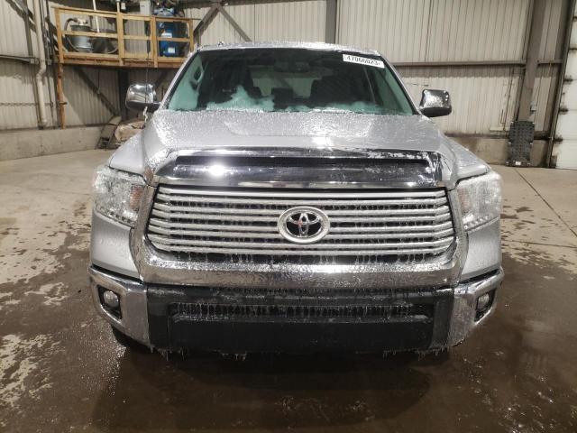 5TFHY5F10FX426554 - 2015 TOYOTA TUNDRA CREWMAX LIMITED SILVER photo 5