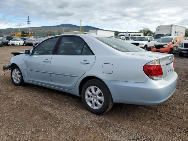 JTDBF32K850161694 - 2005 TOYOTA CAMRY LE BLUE photo 2