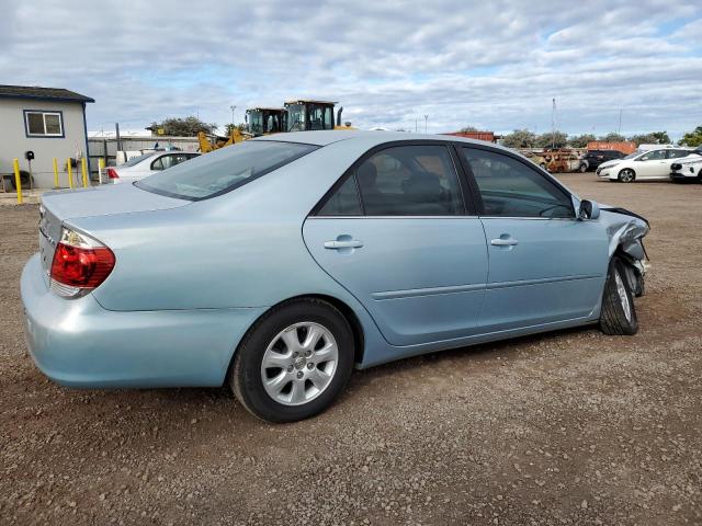 JTDBF32K850161694 - 2005 TOYOTA CAMRY LE BLUE photo 3