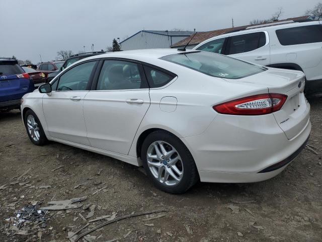 3FA6P0HR8DR111514 - 2013 FORD FUSION SE WHITE photo 2