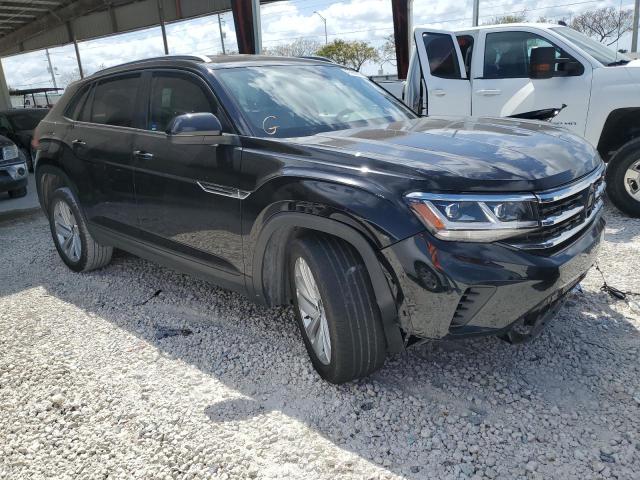 1V2WC2CAXMC234697 - 2021 VOLKSWAGEN ATLAS CROS SE Черный фото 4