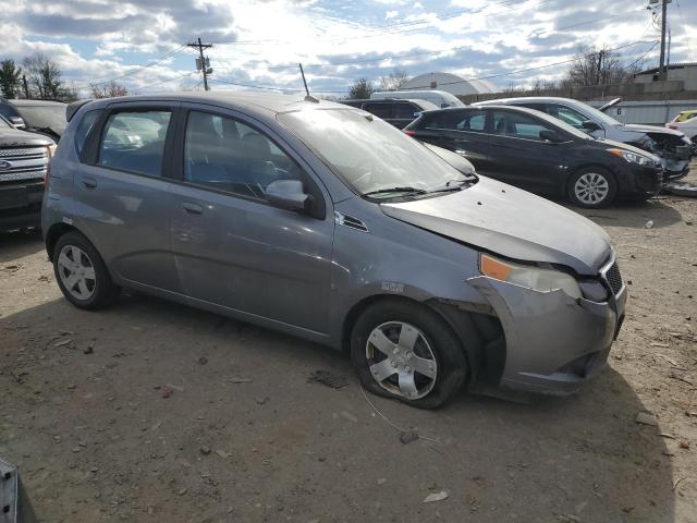 KL1TD66E59B380792 - 2009 CHEVROLET AVEO LS SILVER photo 4