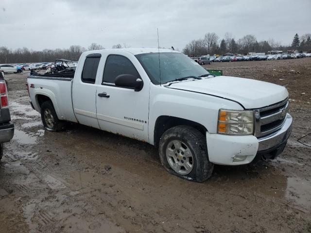 2GCEK19C771655564 - 2007 CHEVROLET SILVERADO K1500 WHITE photo 4