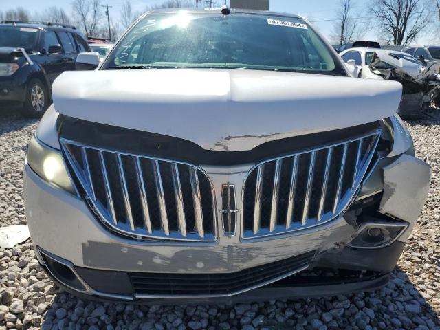 2LMDJ8JK1BBJ30142 - 2011 LINCOLN MKX WHITE photo 5