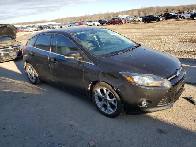 1FADP3N25EL349370 - 2014 FORD FOCUS TITANIUM BLACK photo 4