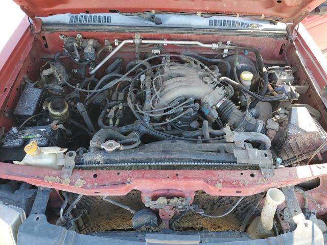 1N6ED26T81C331137 - 2001 NISSAN FRONTIER KING CAB XE RED photo 11