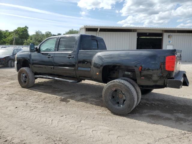 1GCJK33628F158218 - 2008 CHEVROLET SILVERADO K3500 BLACK photo 2