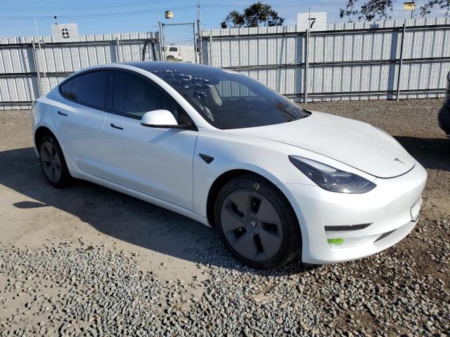 5YJ3E1EA0PF567519 - 2023 TESLA MODEL 3 WHITE photo 4