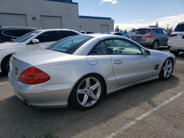 WDBSK75F75F095393 - 2005 MERCEDES-BENZ SL 500 SILVER photo 3