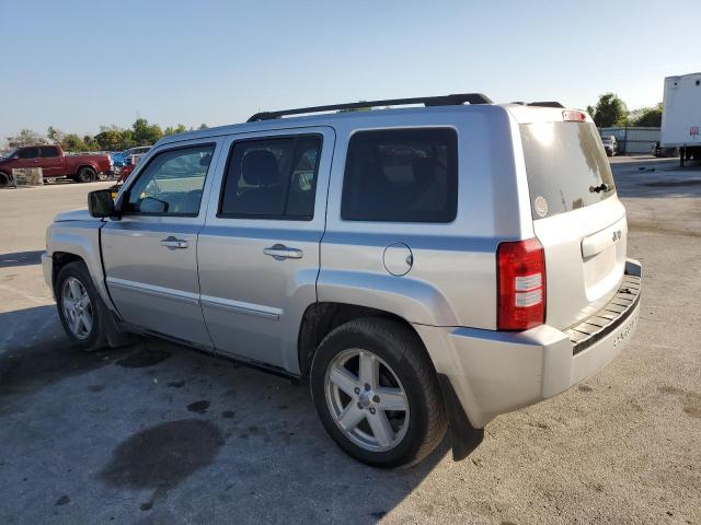 1J4NT1GB7AD621542 - 2010 JEEP PATRIOT SPORT SILVER photo 2