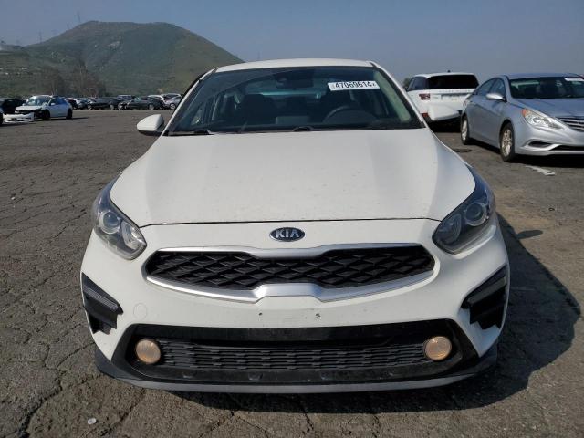 3KPF24AD1KE121093 - 2019 KIA FORTE FE WHITE photo 5