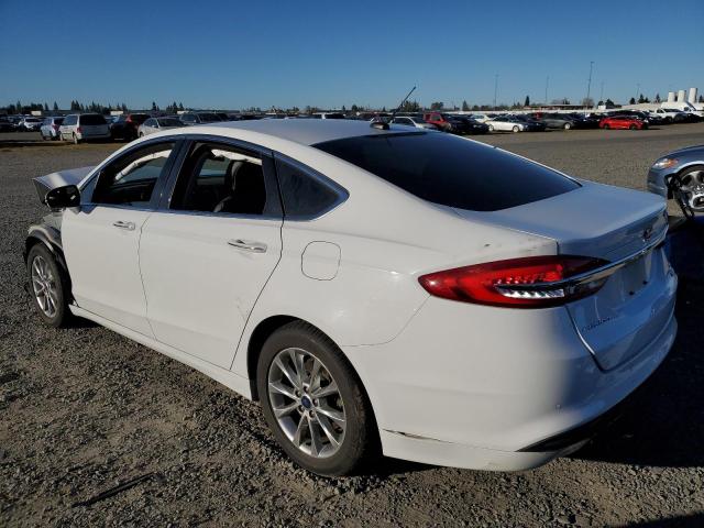 3FA6P0HD9HR326880 - 2017 FORD FUSION SE WHITE photo 2