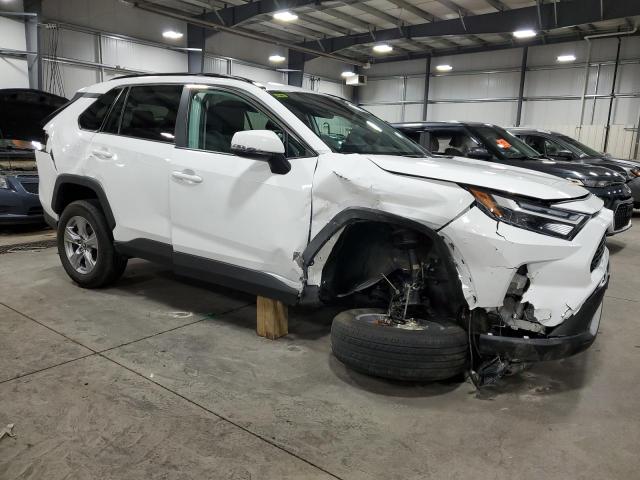 2T3P1RFV0PW370535 - 2023 TOYOTA RAV4 XLE WHITE photo 4