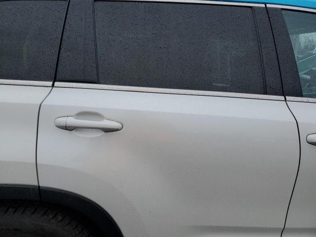 5TDJKRFH9GS346619 - 2016 TOYOTA HIGHLANDER XLE 白色 照片 10