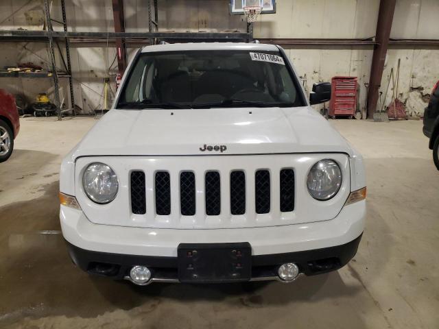 1C4NJRCB3DD233793 - 2013 JEEP PATRIOT LIMITED WHITE photo 5