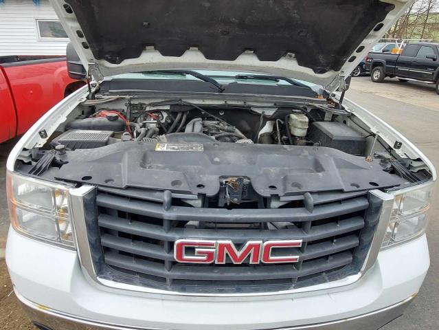 1GTHK44K59F122699 - 2009 GMC SIERRA K2500 HEAVY DUTY WHITE photo 7