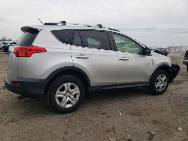 JTMBFREV6FJ038660 - 2015 TOYOTA RAV4 LE SILVER photo 3