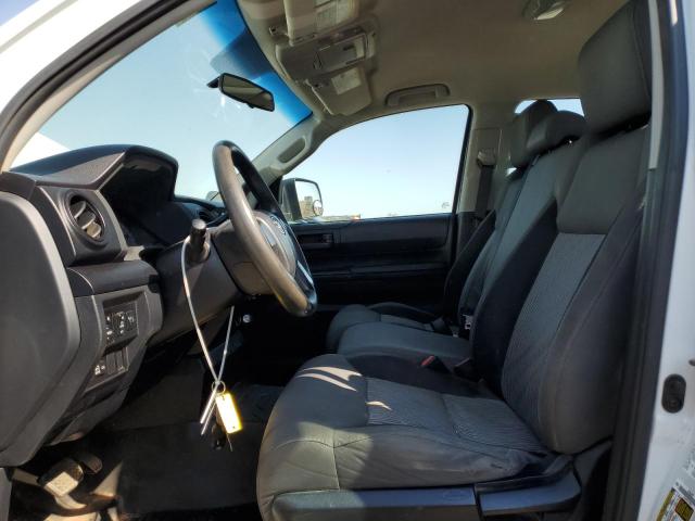 5TFUW5F10HX601635 - 2017 TOYOTA TUNDRA DOUBLE CAB SR/SR5 WHITE photo 7