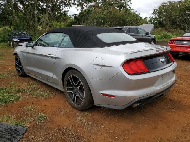 1FATP8UH4J5115444 - 2018 FORD MUSTANG SILVER photo 3