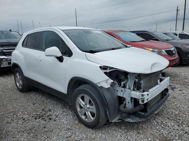 KL7CJNSM2NB526503 - 2022 CHEVROLET TRAX LS WHITE photo 4