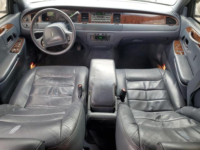 1LNHM81W91Y650775 - 2001 LINCOLN TOWN CAR EXECUTIVE Weiß Foto 8