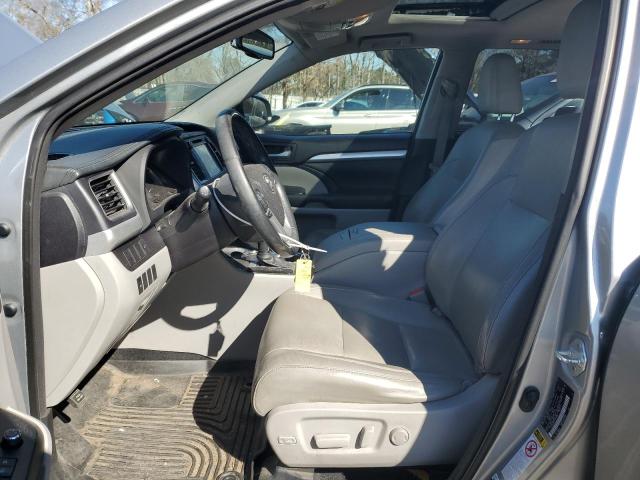 5TDJKRFH1FS174858 - 2015 TOYOTA HIGHLANDER XLE 银色 照片 7