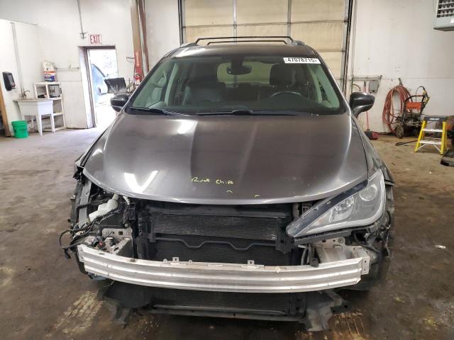 2C4RC1EG4JR115265 - 2018 CHRYSLER PACIFICA TOURING L PLUS GRAY photo 5