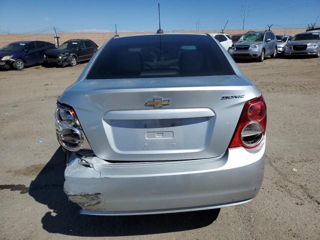 1G1JA5SH9F4197942 - 2015 CHEVROLET SONIC LS SILVER photo 6