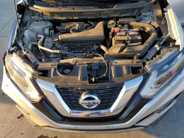 JN8AT2MT4HW135555 - 2017 NISSAN ROGUE S SILVER photo 11