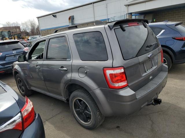 1FMCU0DG0BKB97618 - 2011 FORD ESCAPE XLT GRAY photo 2