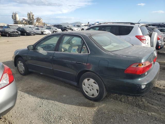 1HGCG1645XA000784 - 1999 HONDA ACCORD LX GREEN photo 2