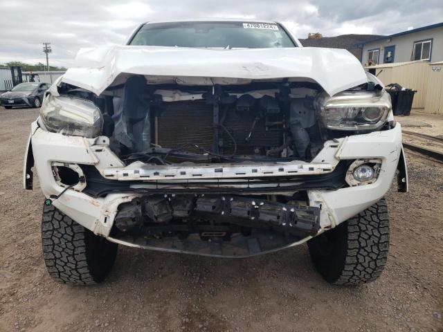 3TMAZ5CN5JM068694 - 2018 TOYOTA TACOMA DOUBLE CAB WHITE photo 5