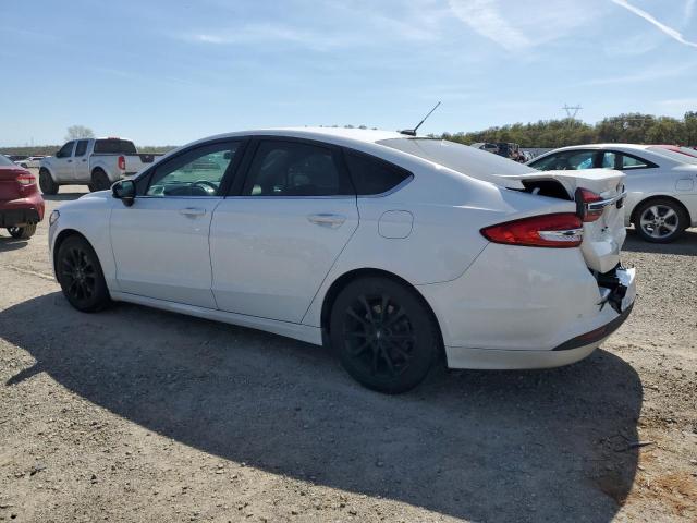 3FA6P0HDXHR313796 - 2017 FORD FUSION SE WHITE photo 2