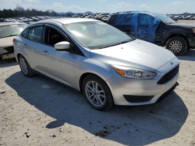 1FADP3F2XJL228701 - 2018 FORD FOCUS SE SILVER photo 4