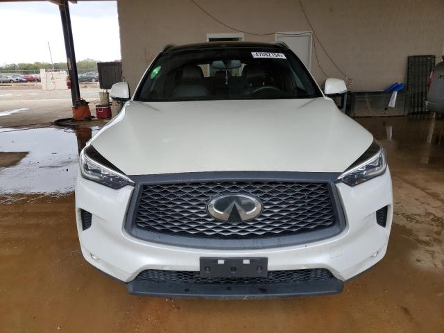 3PCAJ5M11KF144257 - 2019 INFINITI QX50 ESSENTIAL WHITE photo 5