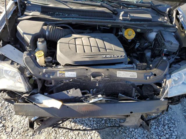 2C4RDGBG9HR666015 - 2017 DODGE CARAVAN SE SILVER photo 12