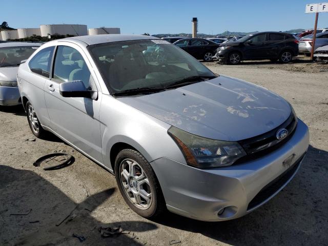 1FAHP3CN4AW185410 - 2010 FORD FOCUS SE GRAY photo 4