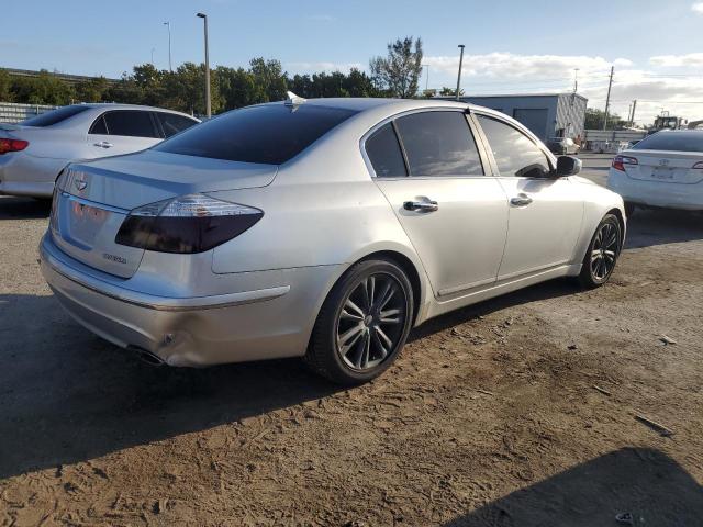 KMHGC4DF1AU072214 - 2010 HYUNDAI GENESIS 4.6L SILVER photo 3