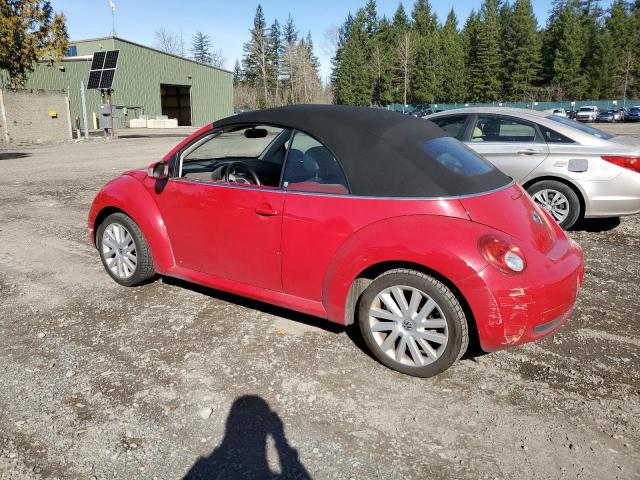 3VWRF31Y38M401561 - 2008 VOLKSWAGEN NEW BEETLE CONVERTIBLE SE RED photo 2