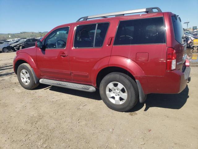 5N1AR18W05C765932 - 2005 NISSAN PATHFINDER LE წითელი ფოტო 2