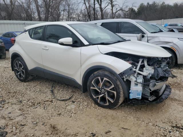 JTNKHMBX0J1000901 - 2018 TOYOTA C-HR XLE WHITE photo 4