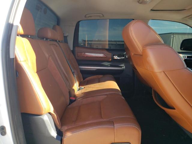 5TFAW5F15EX366535 - 2014 TOYOTA TUNDRA CREWMAX PLATINUM WHITE photo 10