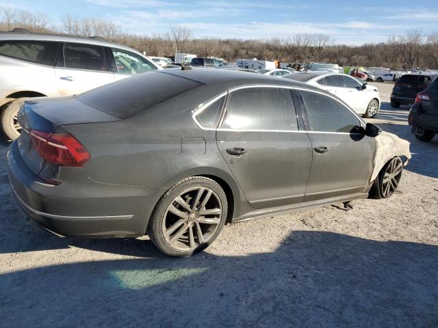 1VWDT7A3XHC036232 - 2017 VOLKSWAGEN PASSAT R-LINE შავი ფოტო 3