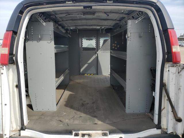 1GCFG15X461134207 - 2006 CHEVROLET EXPRESS G1 WHITE photo 10