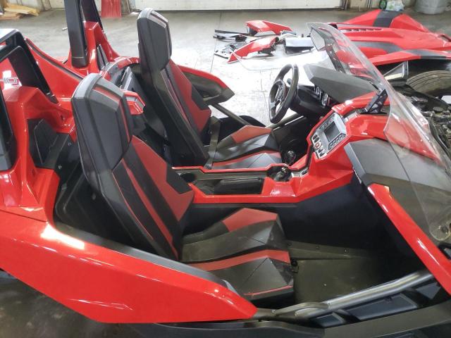 57XAAPFA5G5112193 - 2016 POLARIS SLINGSHOT SL RED photo 5