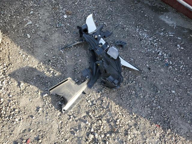 JTDKARFP0J3072038 - 2018 TOYOTA PRIUS PRIM 白色 照片 12