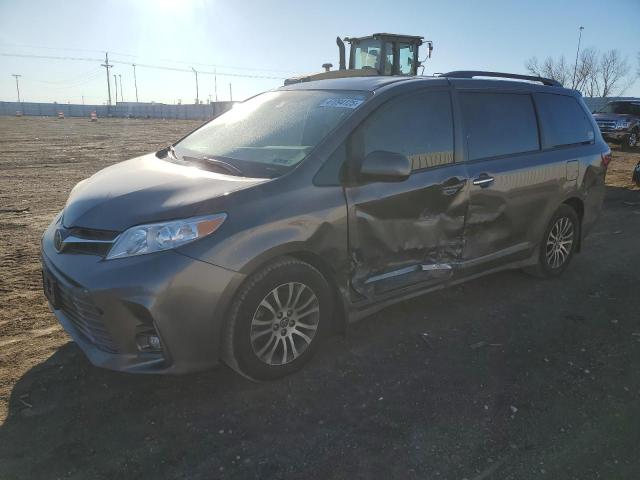 2019 TOYOTA SIENNA XLE, 